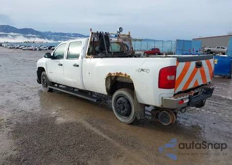 2010 Chevrolet Silverado 3500Hd Work Truck z USA, uszkodzony, nr VIN 1GC4KZBG5AF122782